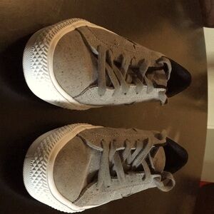 Converse Cons Size 7 Womens Size 5 Mens Excellent condition